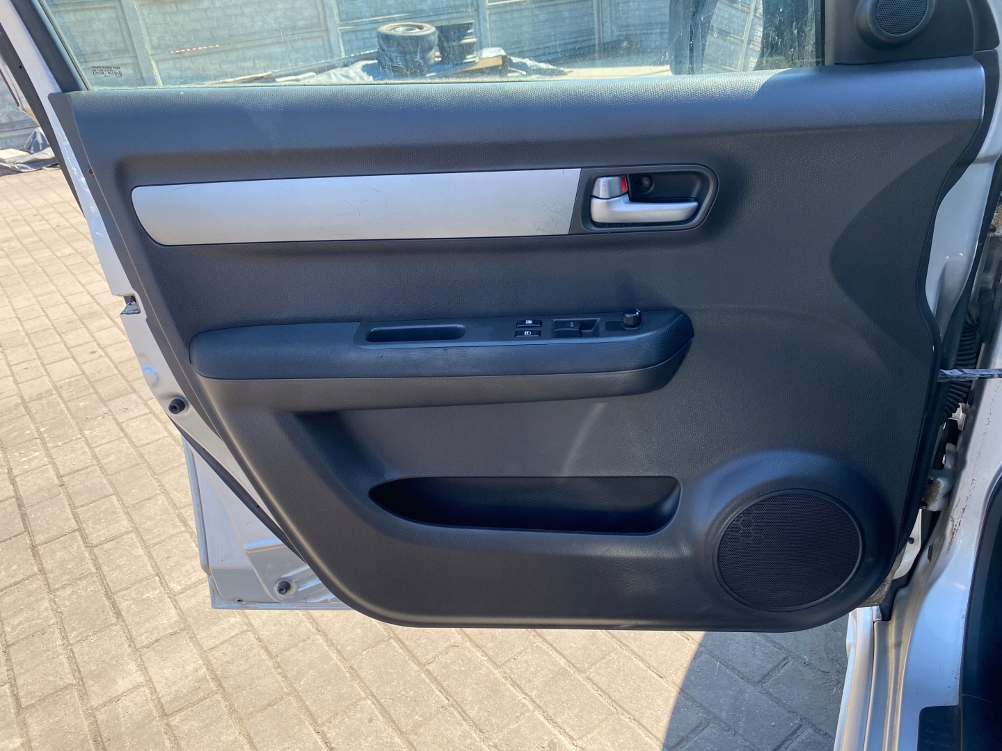 upholstery side right front Suzuki Swift 3 III 05-15