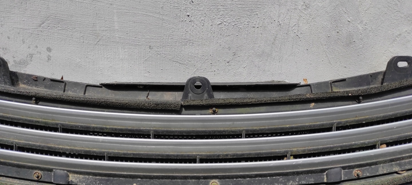 Audi A2 front grid wentylacyjna bonnets 8Z0819915