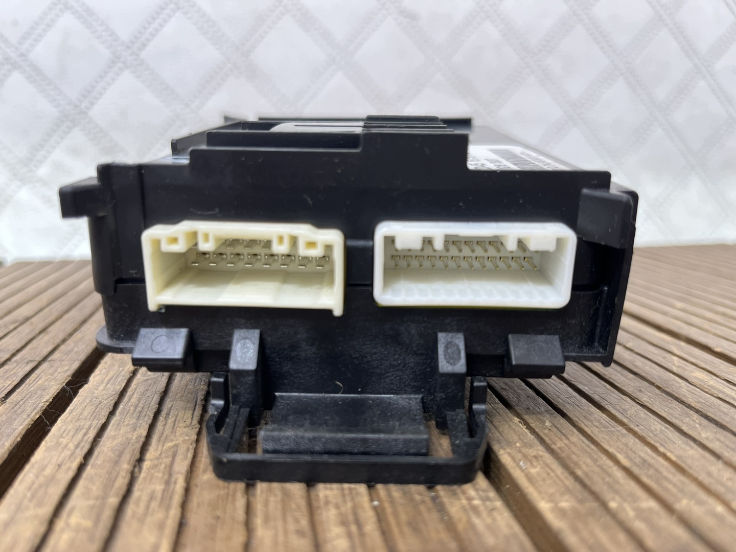 MAZDA 3 BM 13-17 comfort control unit control unit KD45675Y0G OE