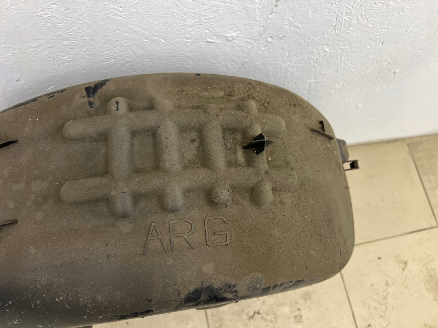 mudguard left rear part cover Wneki wheels VIVARO C JUMPY III EXPERT 9810967980D
