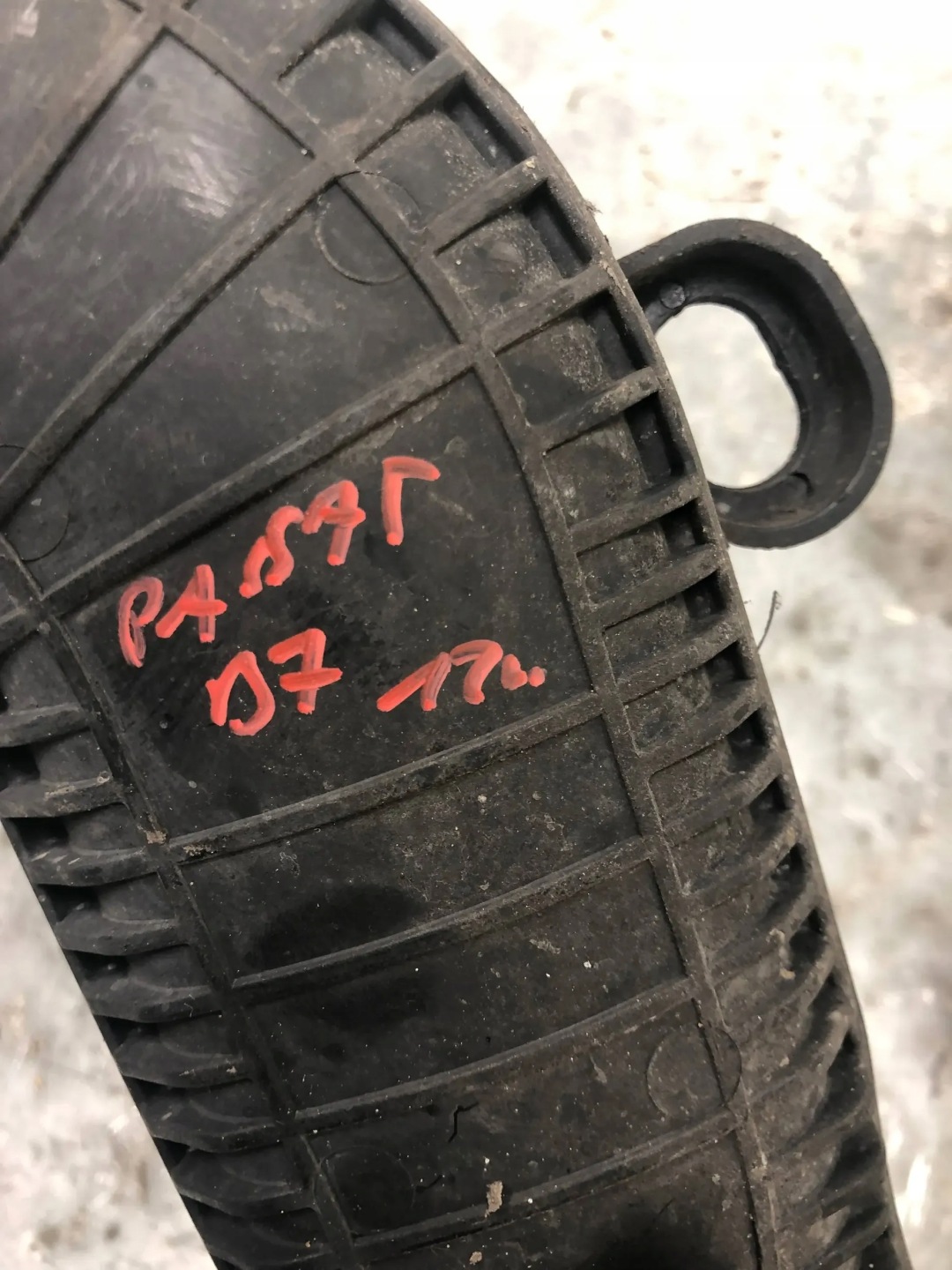 cijev prijenos interkulera VW PASSAT B7 KOMBI 1K0145840R