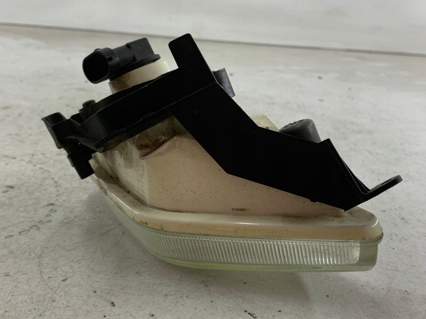 FORD FOCUS MK1 fog light left front 2M5115201AG