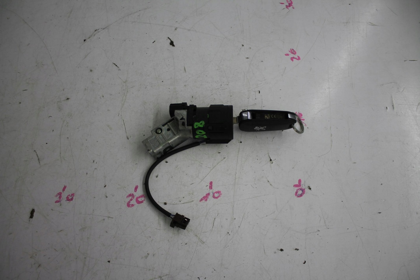 ignition key KOMPLET 96762547 PEUGEOT 208 12