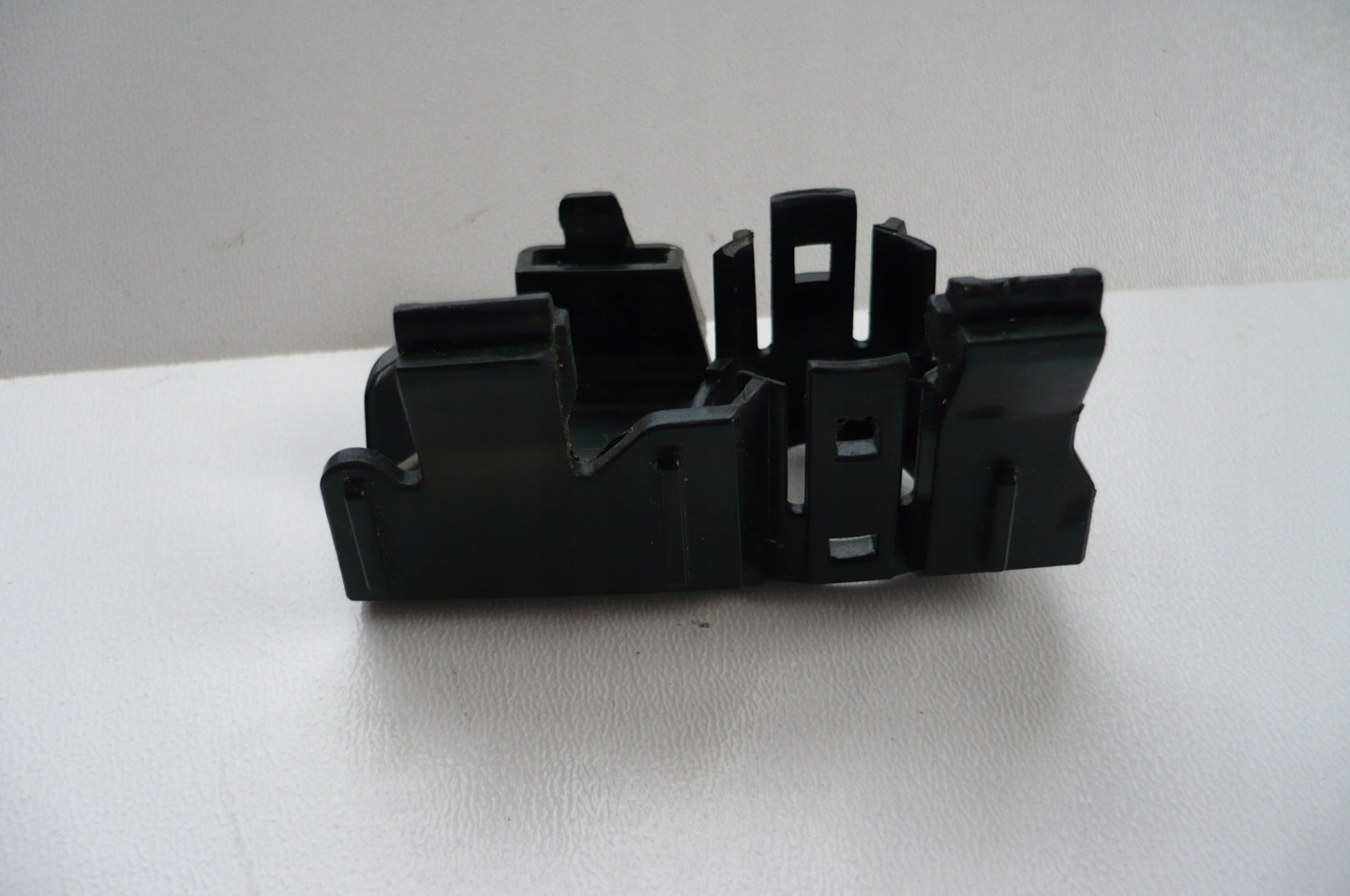 VOLVO V90 S90 II 17- KOSZYK holder PDC front W KRATKE left original