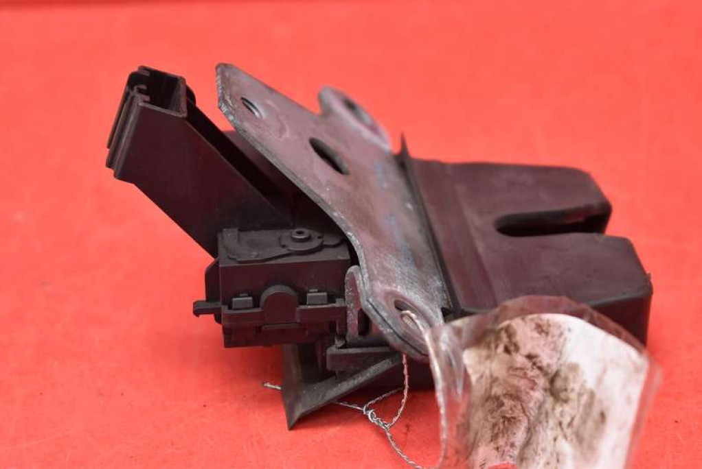 lock bonnet rear part boot FORD FOCUS MK2 KOMBI 08-11