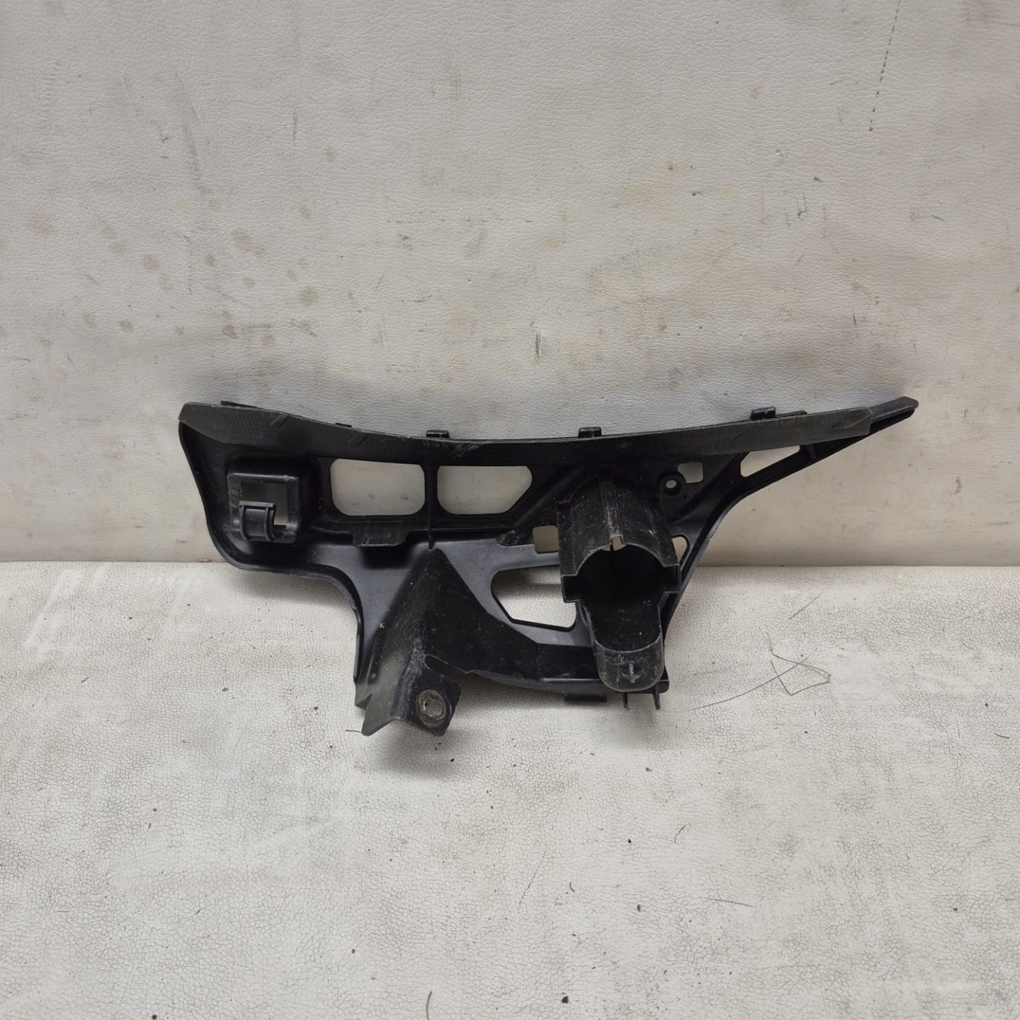 VW GOLF VI 6 08-12 holder support right front front