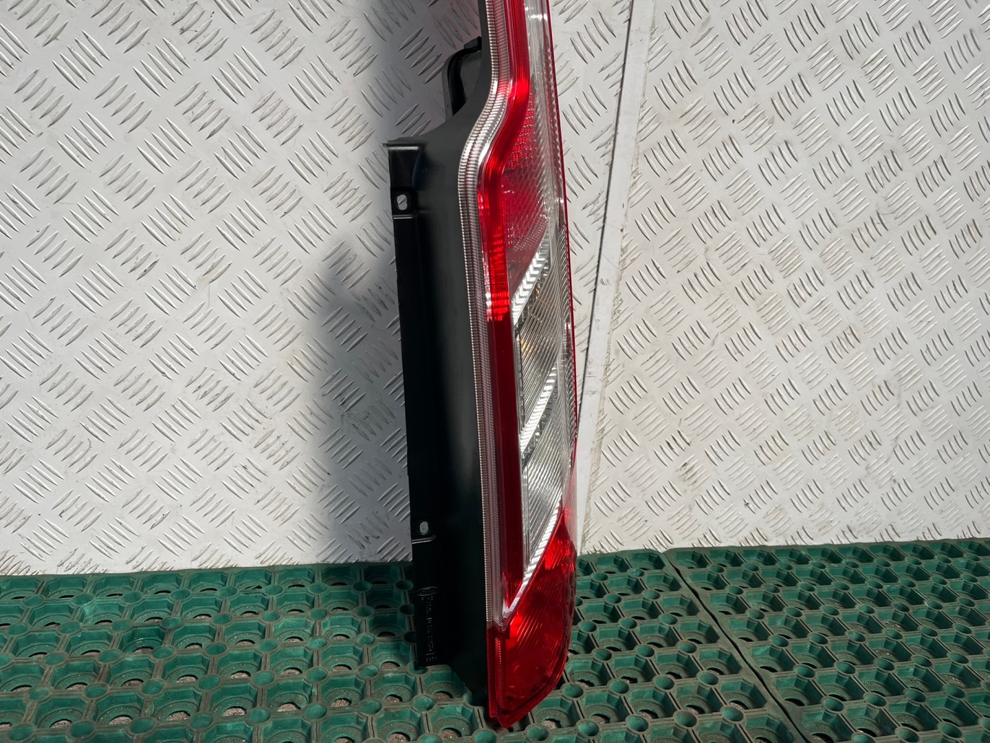 FORD TRANSIT CUSTOM LIFT 18-22 light rear right BK2113404AJ EUROPA