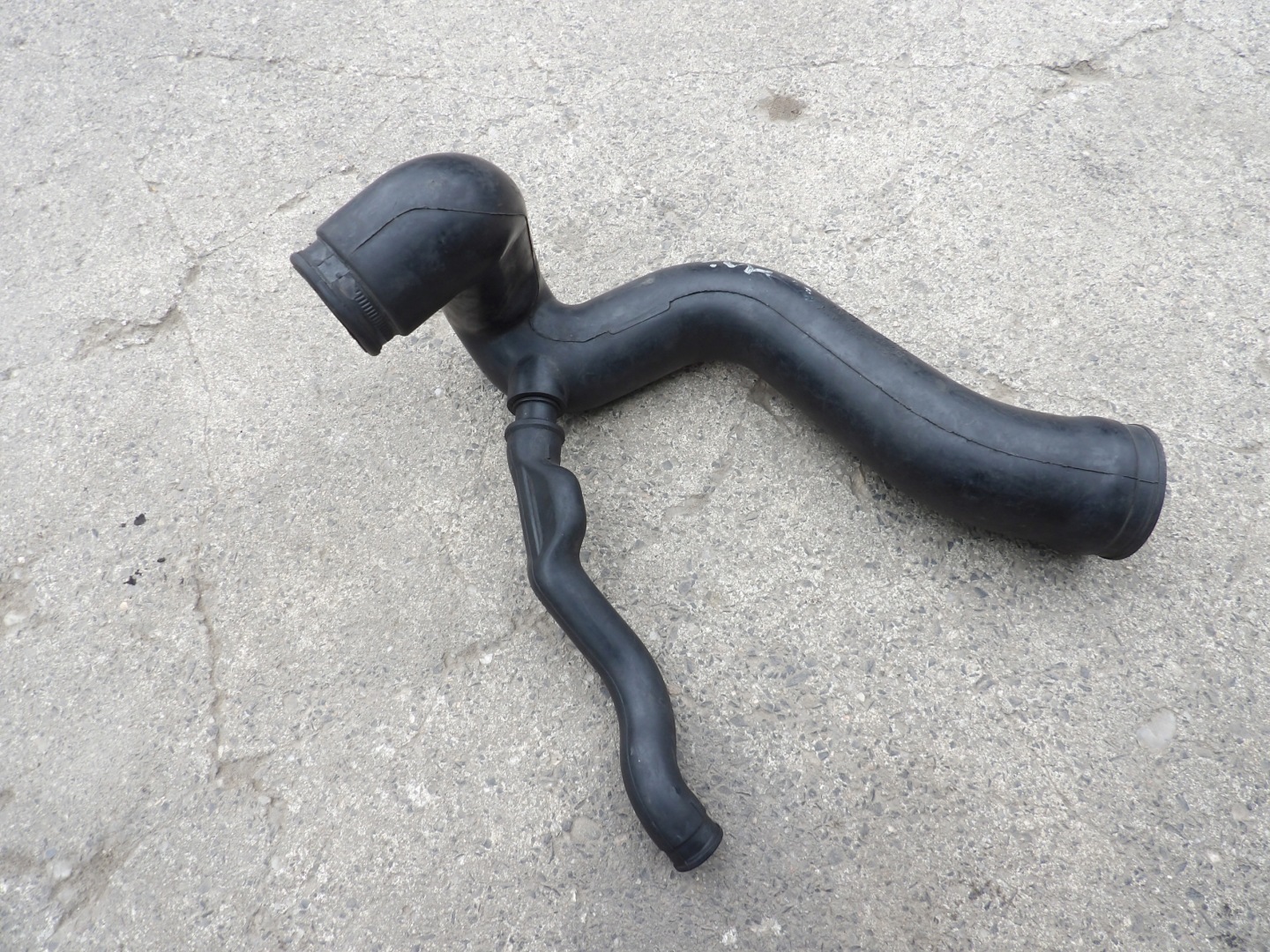 VW PASSAT B4 GOLF III 1.9 TDI pipe air hose