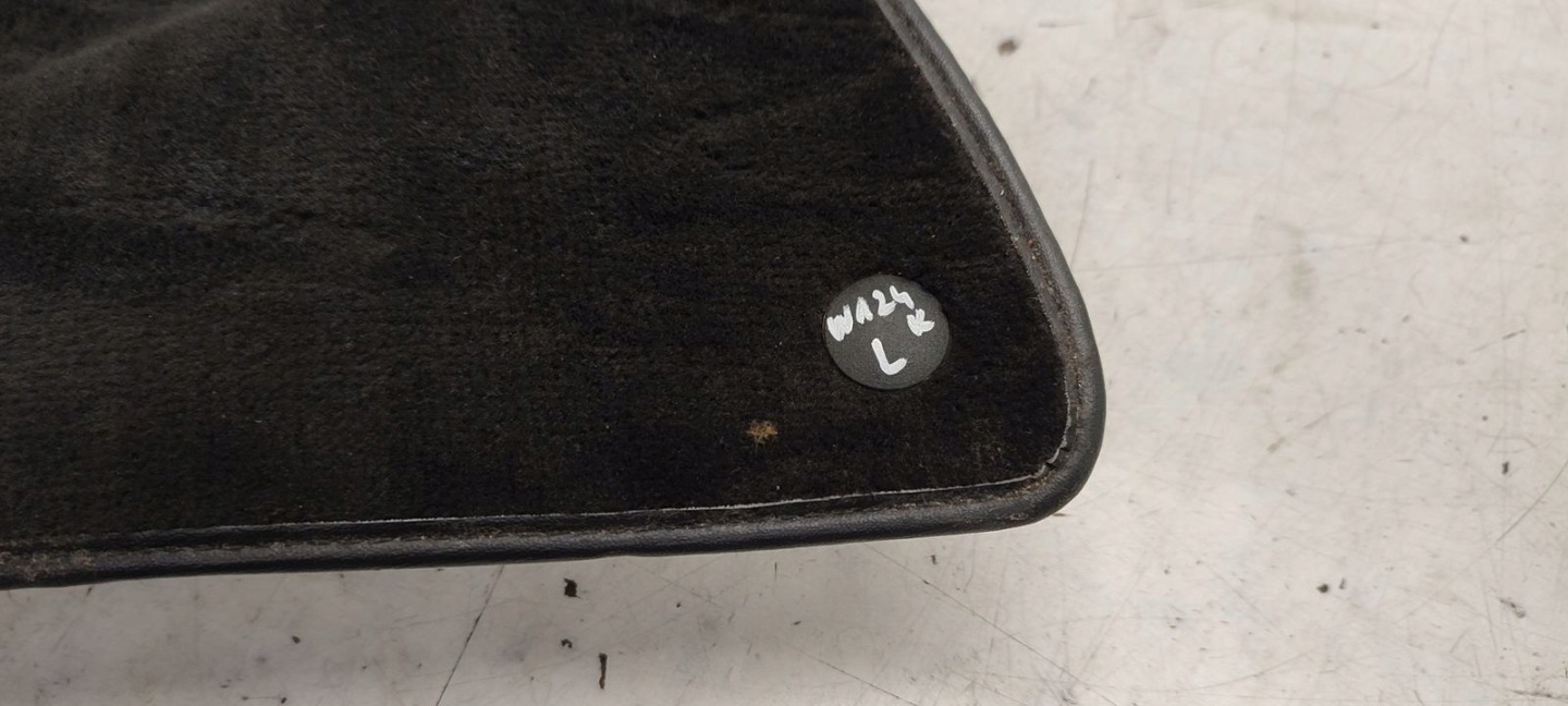 mats floor front front Mercedes W124 2,2b