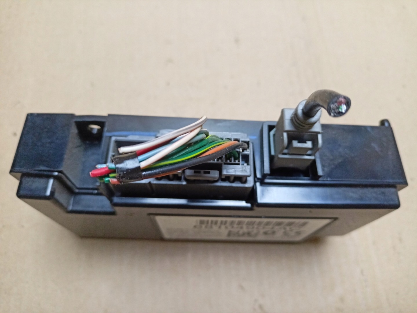 control unit Bluetooth Chrysler Town and Country 5 facelift 2012 68104904AC