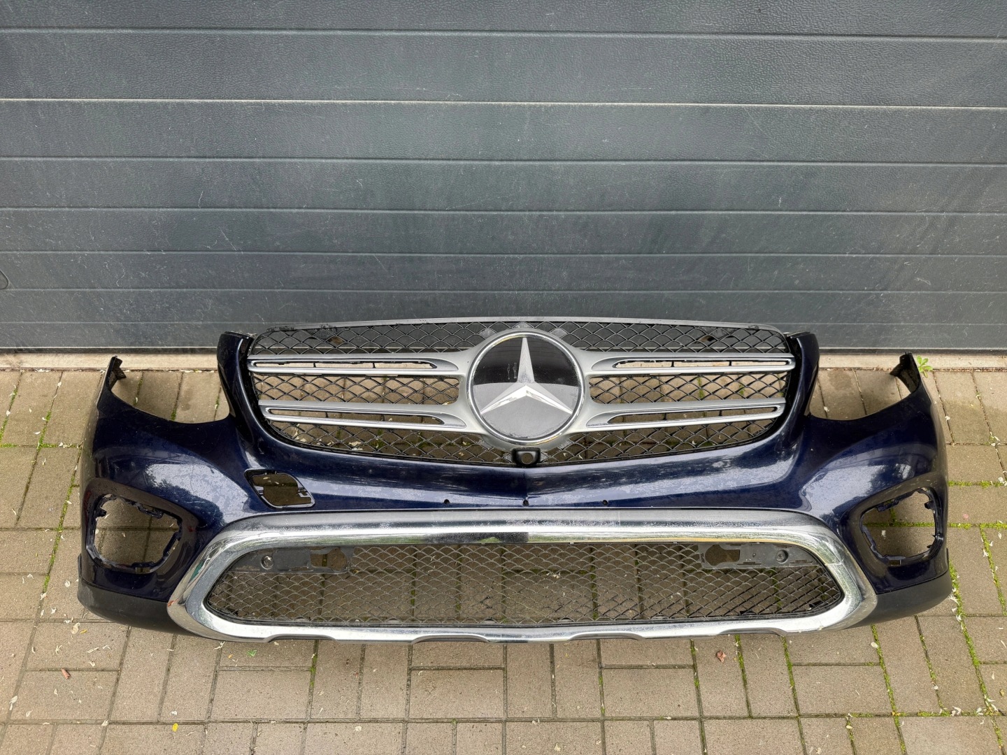 Mercedes A253 Stoßstange vorne vorne 15
