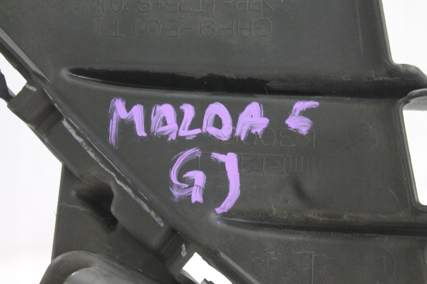 grid of a bumper front GHP9-501T1 MAZDA 6 GJ 12