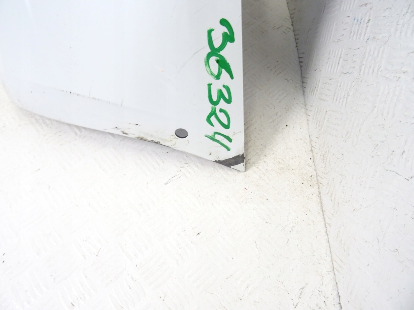 Tesla Model 3 bumper rear part rear