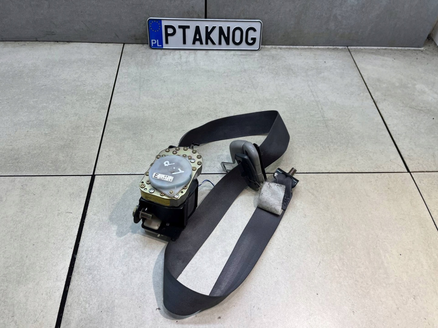 tension belt safety left front MAZDA MPV 2.0 D