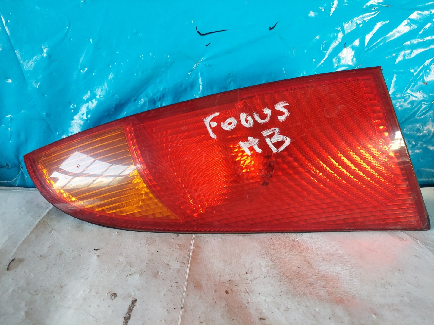 light FOCUS MK and HB 1M5113404A right rear part