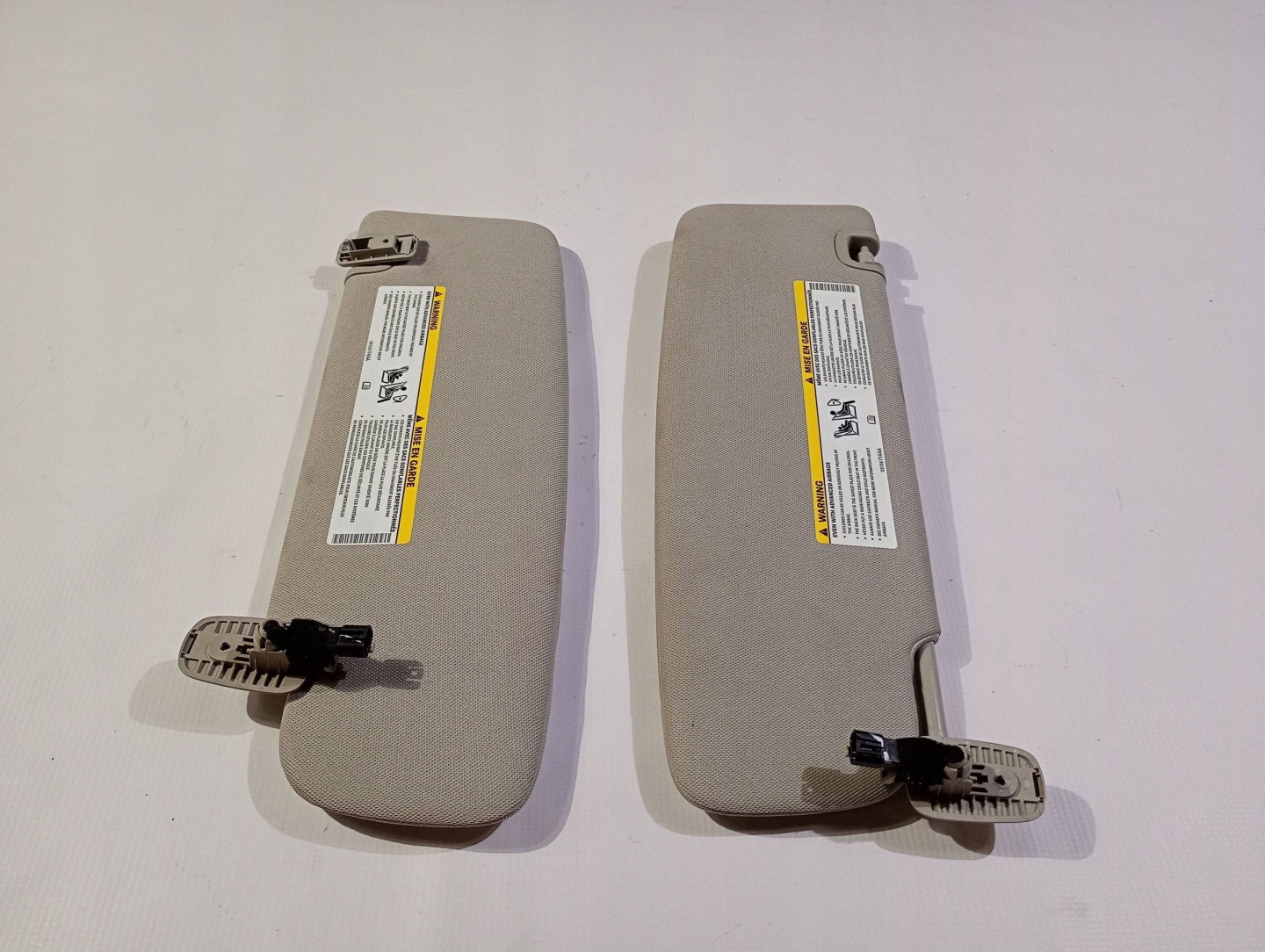 cover przeciwsloneczna left right komplet Chrysler Pacifica 2021