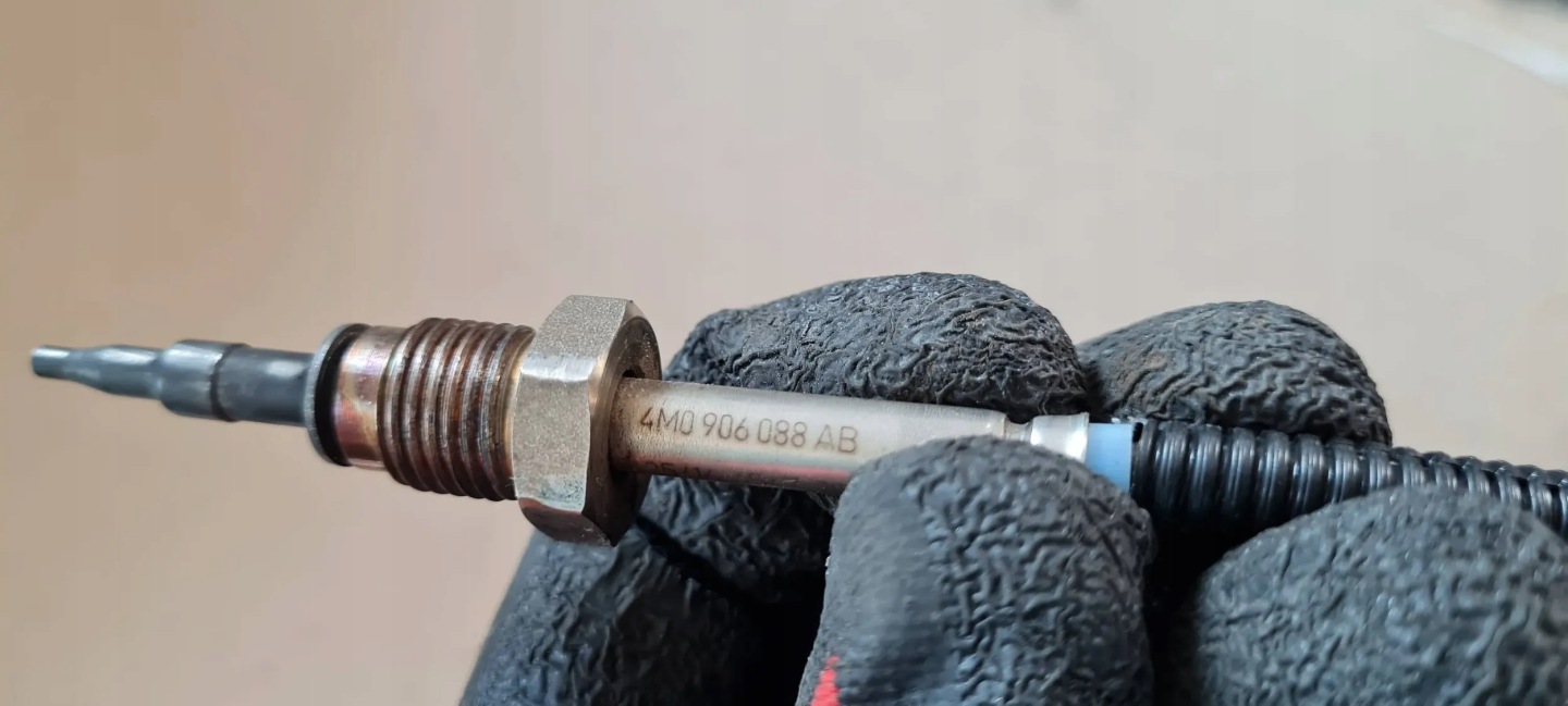 Q7 4M II SENSOR TEMPERATURY GASE 3.0 TDI 4M0906088AB VW AUDI
