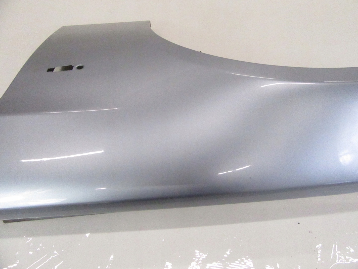 fender front front left BMW 3 e90 e91 sedan Kombi Bluewater 896
