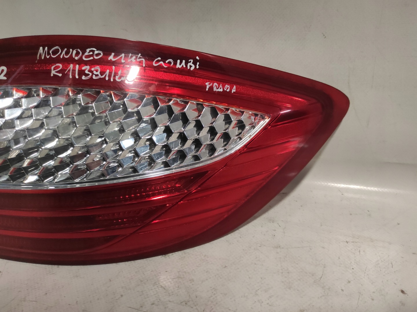 Ford Mondeo MK4 kombi light right rear right rear part