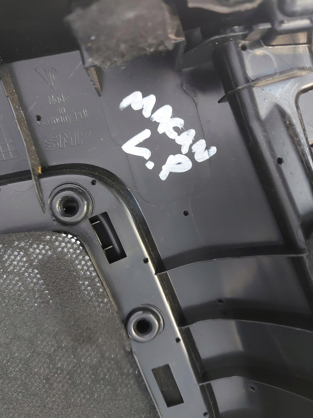 PORSCHE MACAN S 95B upholstery side door front left BOSE UK RHD