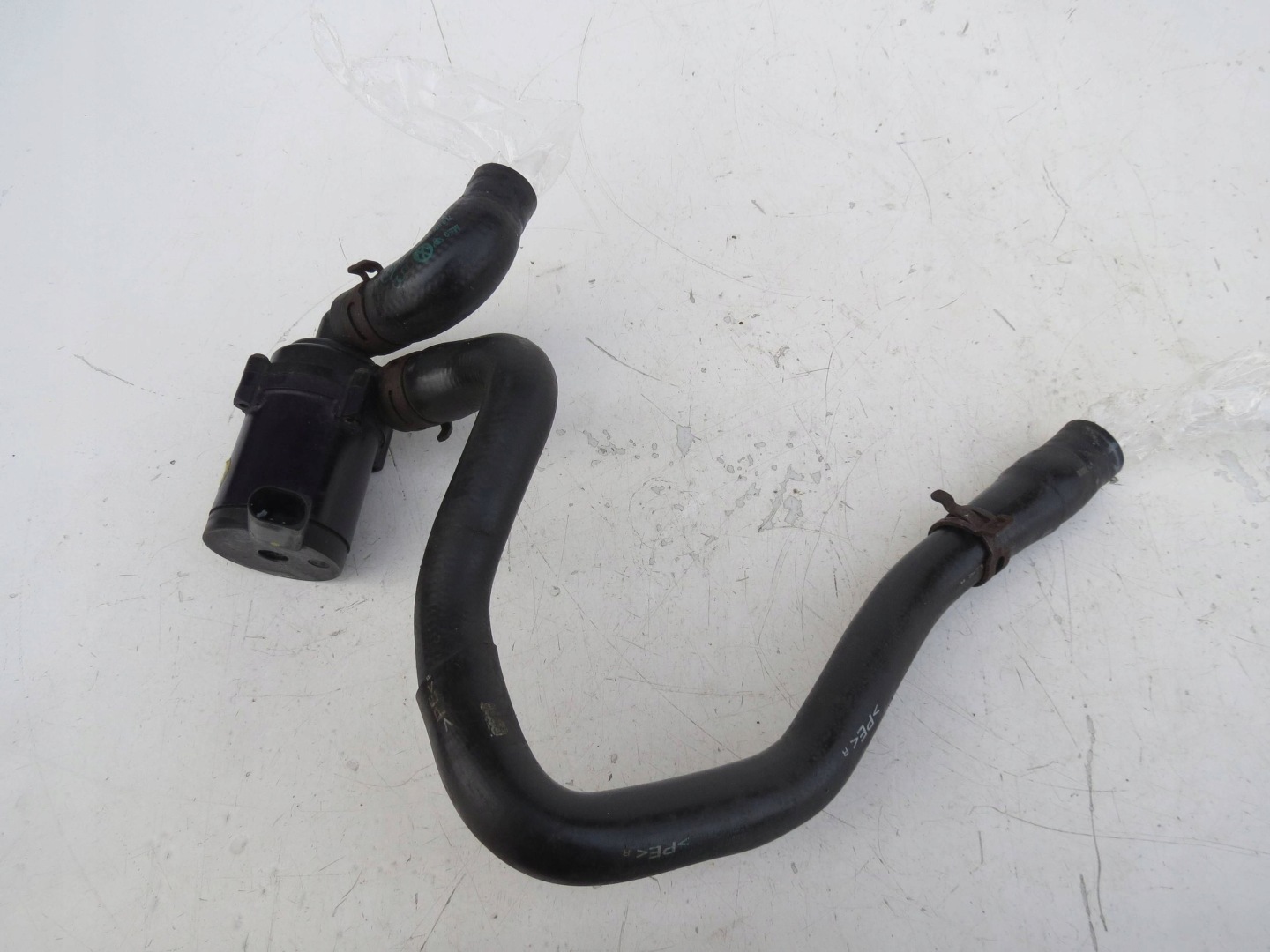 pumpa cirkulacije vode PORSCHE CAYENNE i 7L5 4.8 V8 7L0965561K