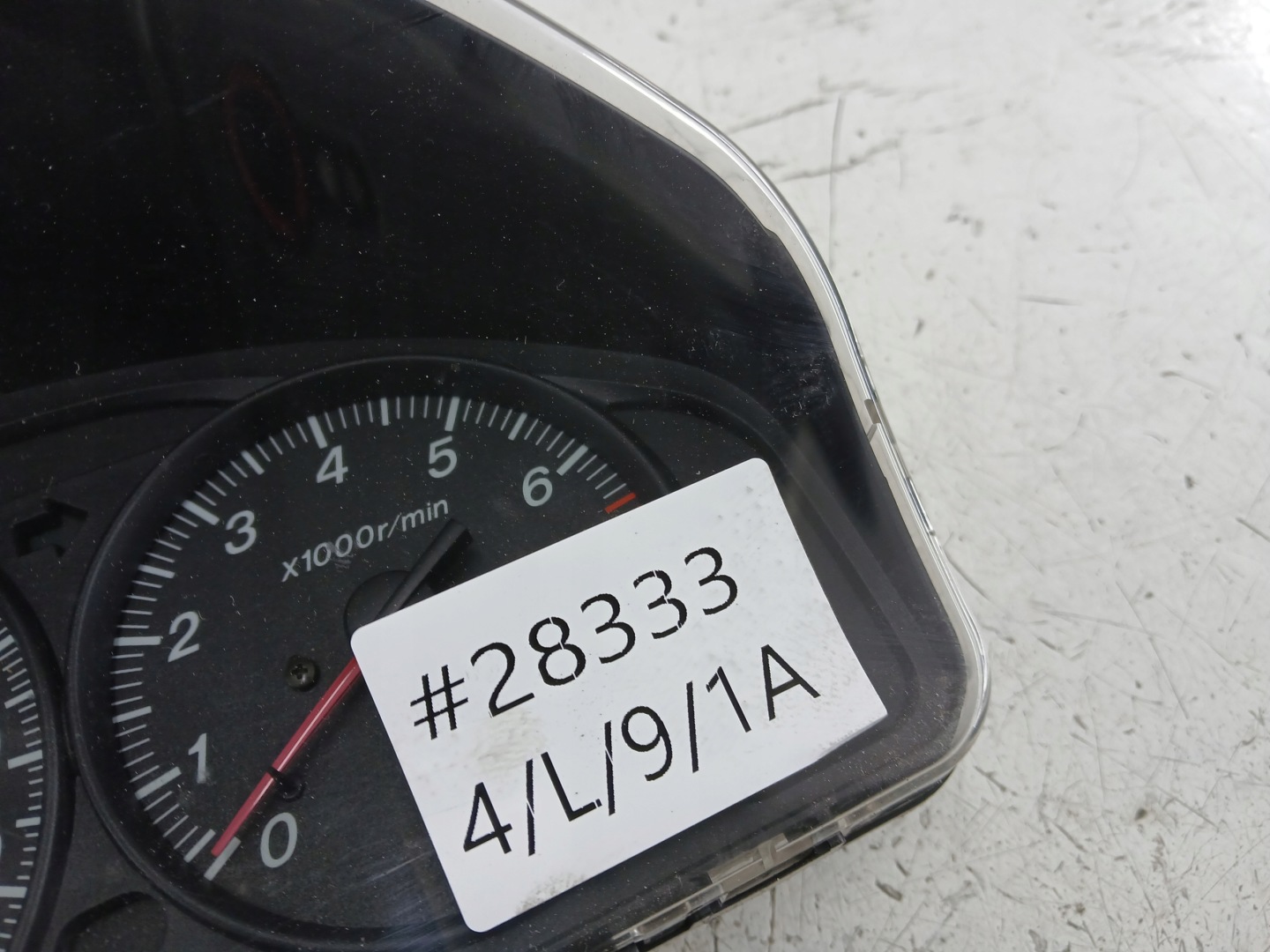 MAZDA 323F BJ dials dials petrol