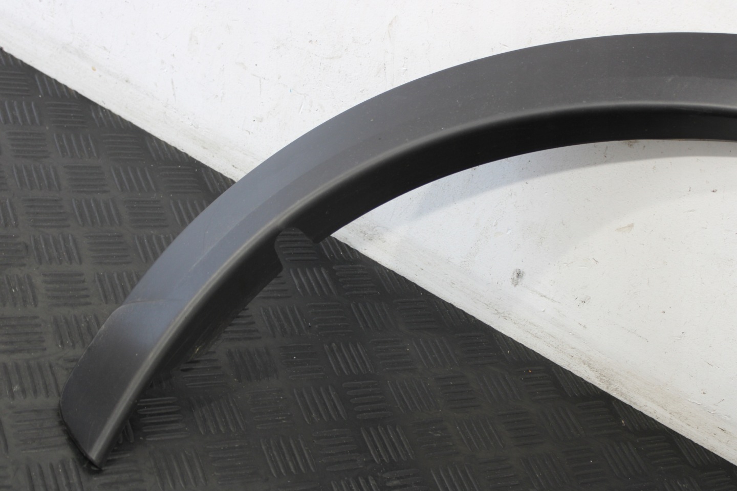 Couverture Aile Droite Arrière Moulage MITSUBISHI ECLIPSE CROSS LIFT 7400A512