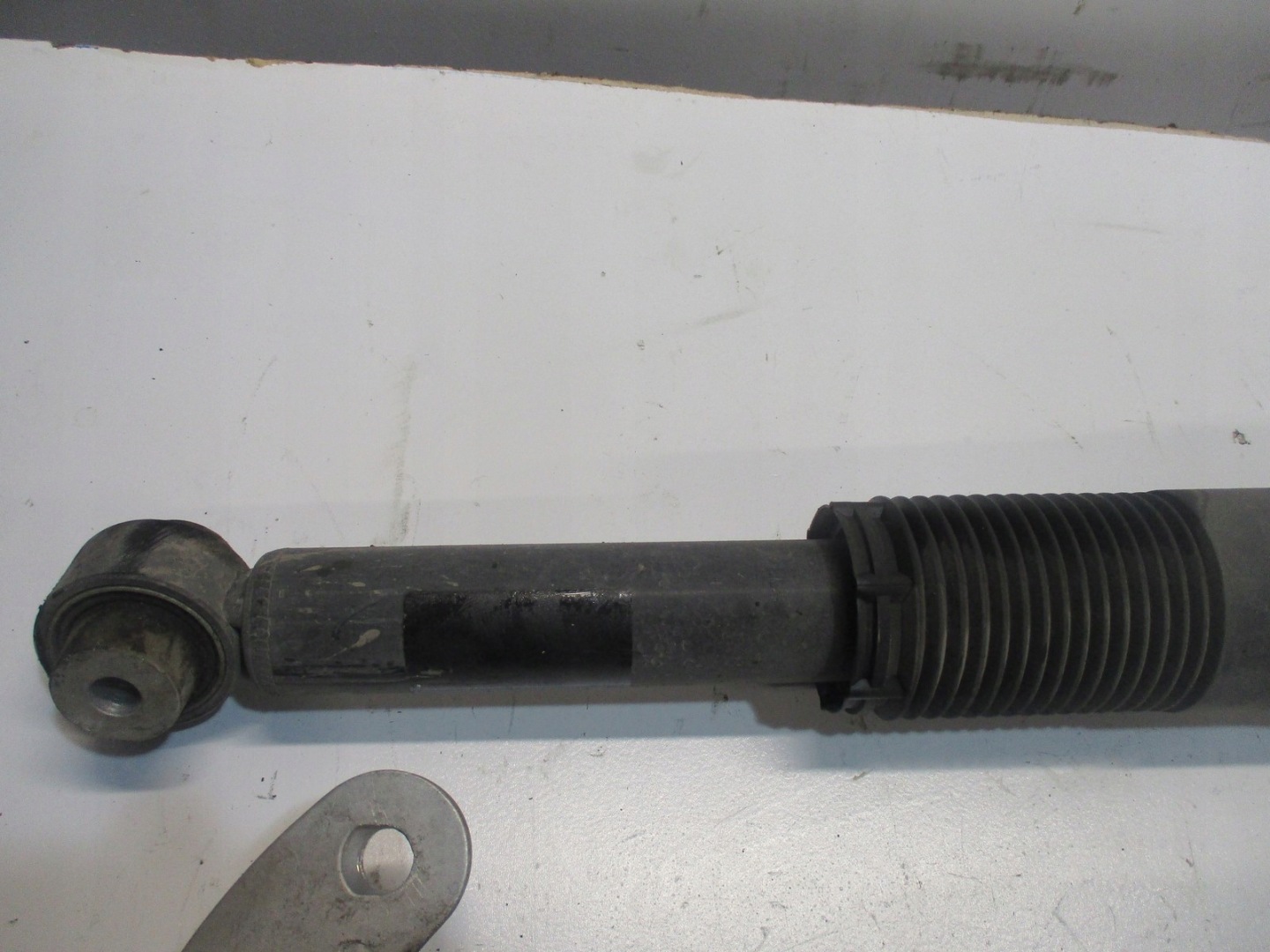 shock absorber amor rear Range Rover Evoque 2,0D II