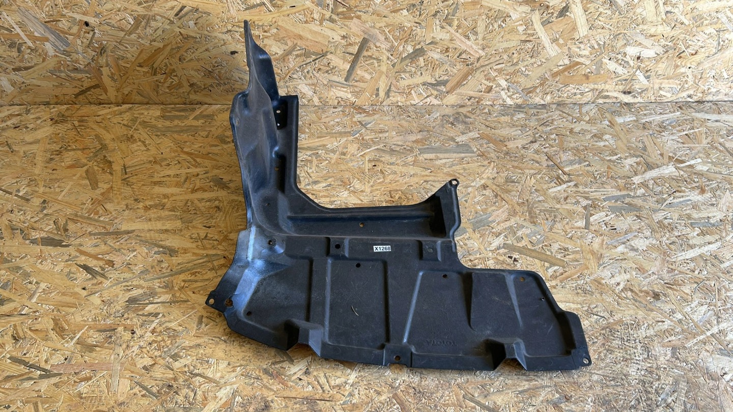 motor cover lower right right front TOYOTA COROLLA E12 02-07