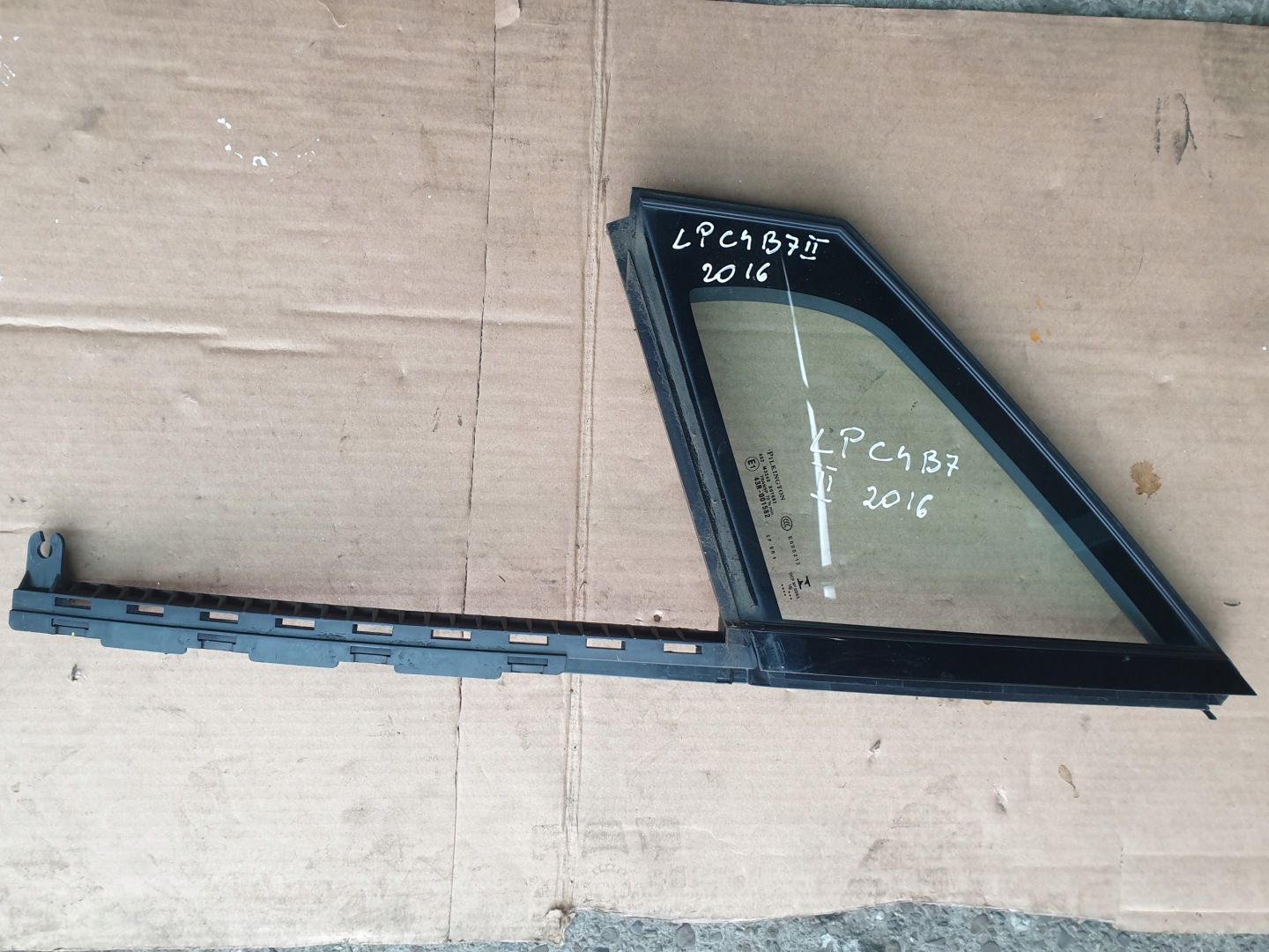 window DO door left CITROEN C4 B7 II 2010-2018