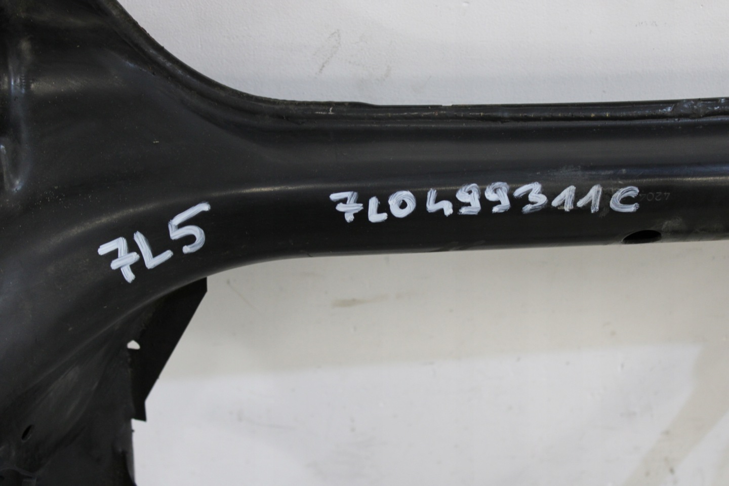 axle beam subframe axle beam front PORSCHE CAYENNE 7L5 7L0499311C