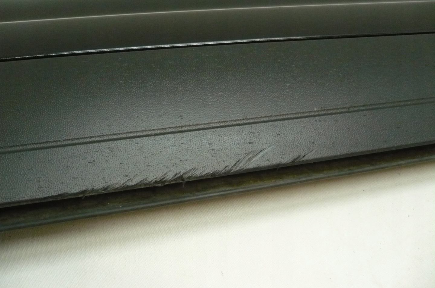 PORSCHE CAYENNE II LIFT 14-17 moulding door right front