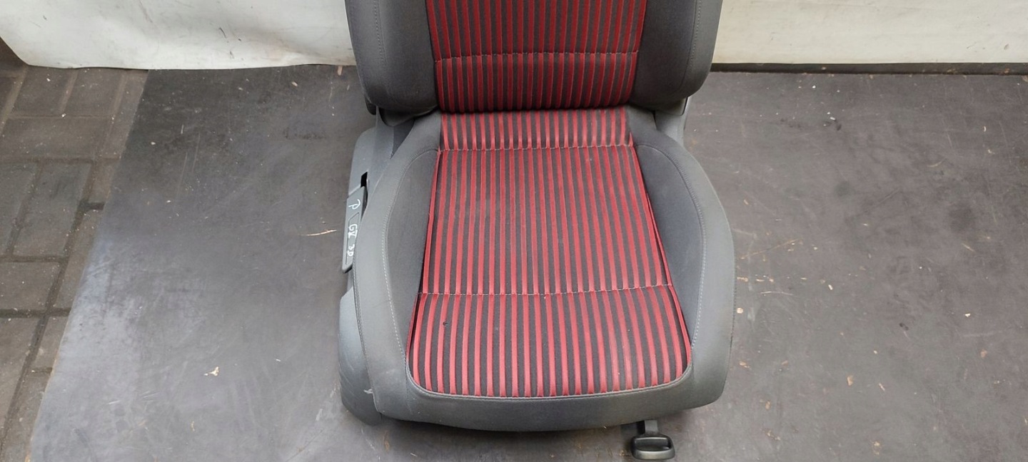 Siège Avant Droite Passegers VW Golf V 1,6 8V MPI