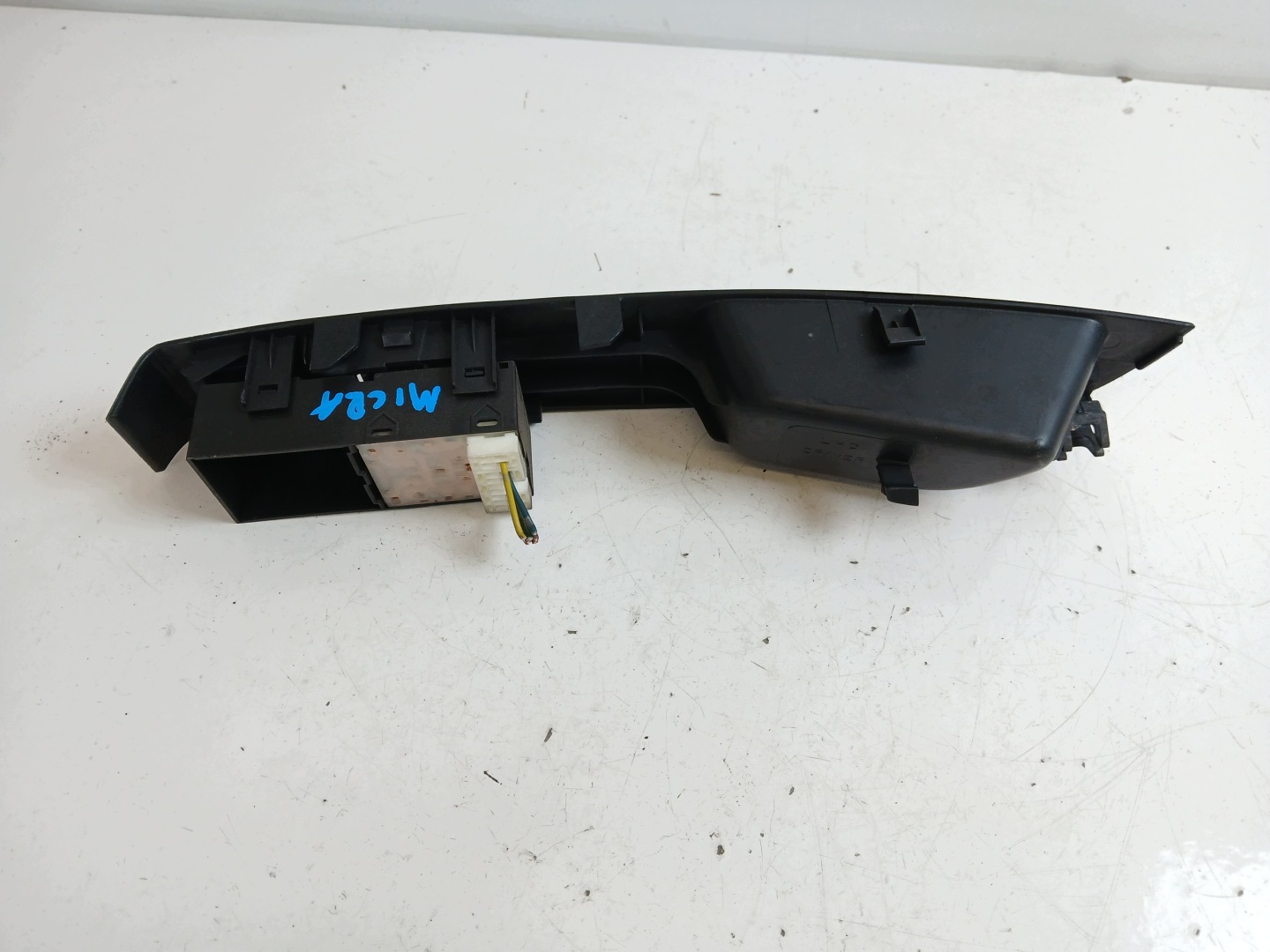 NISSAN MICRA K12 PANEL prozora lijevi prednji dio
