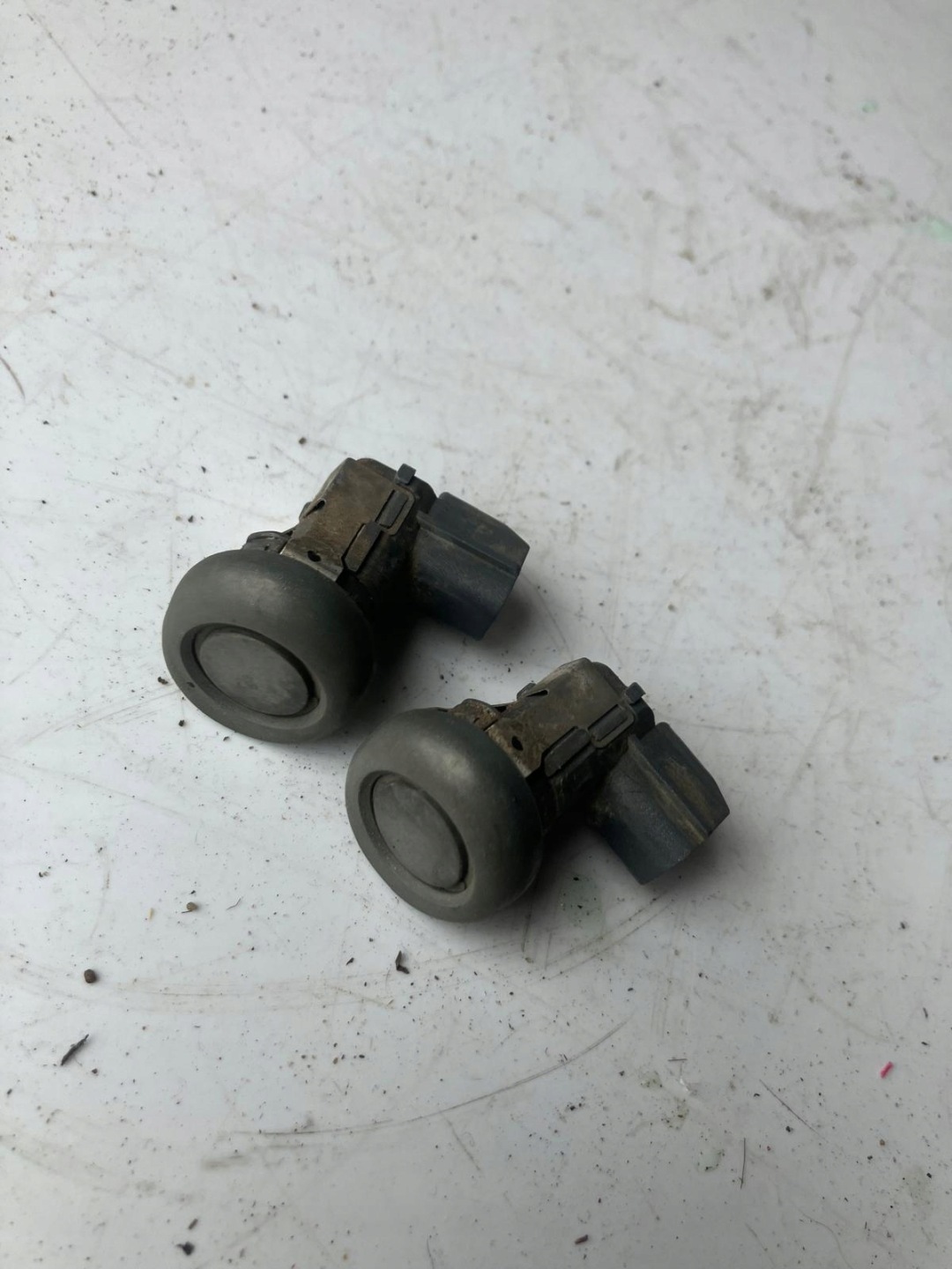 Sensor PDC heck PEUGEOT 4007 mitte