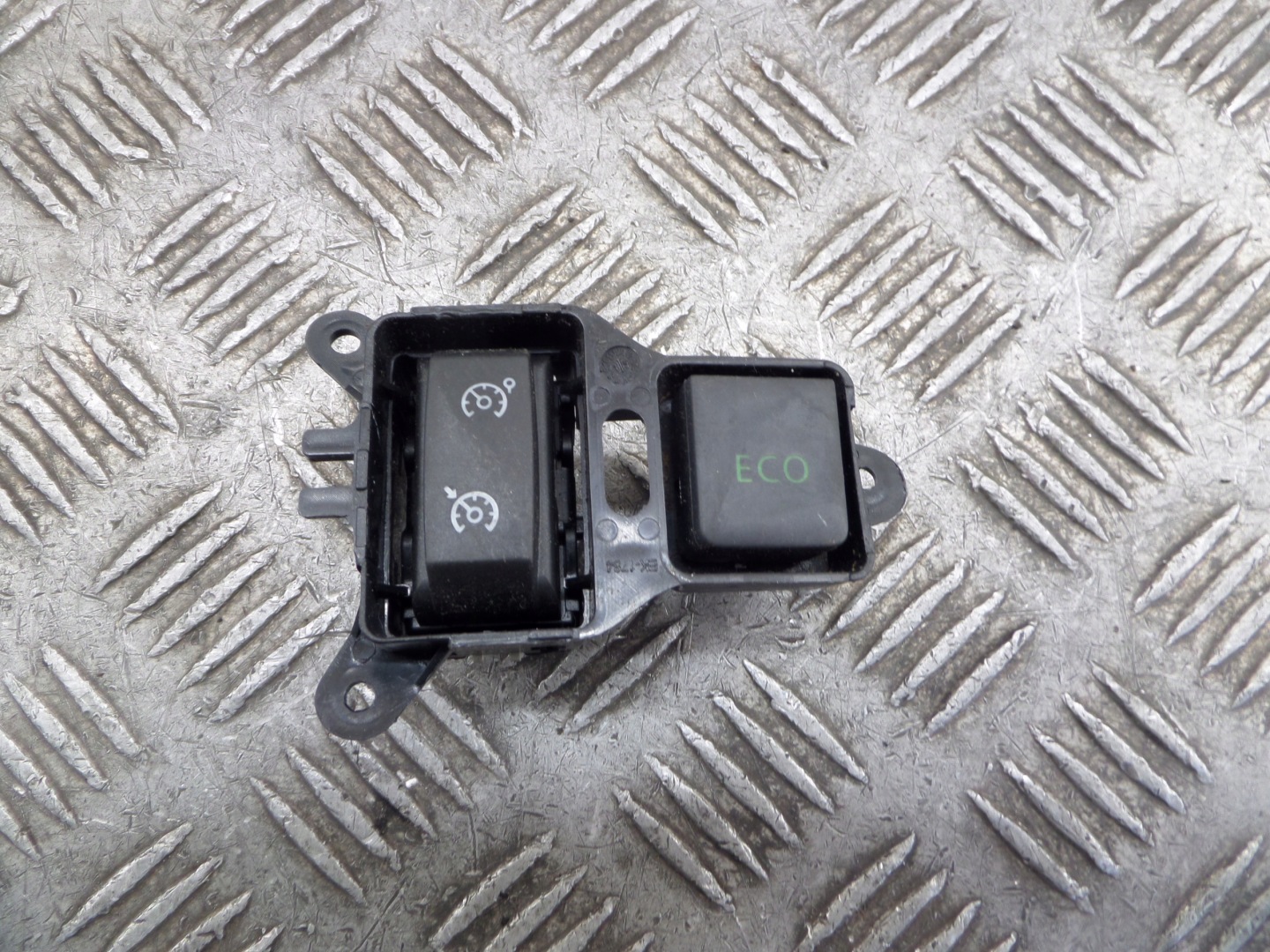 RENAULT CAPTUR and button switch TEMPOMAT START STOP ECO