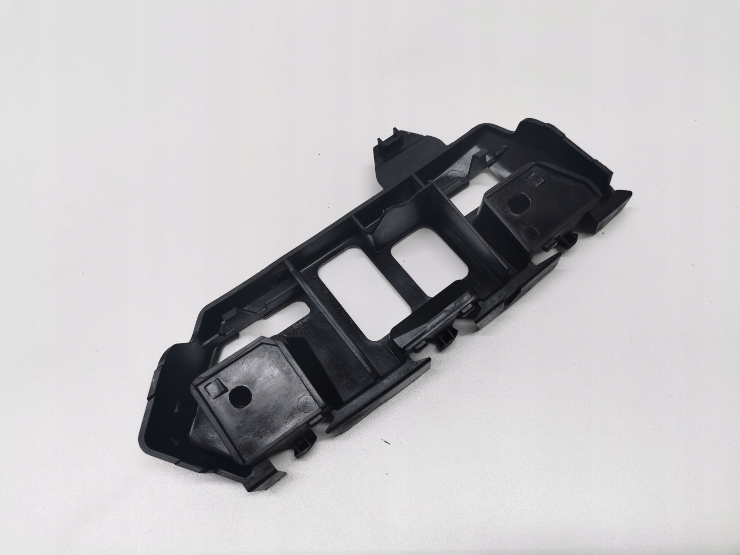 bumper bracket right rear part PORSCHE CAYENNE II 7P5807484