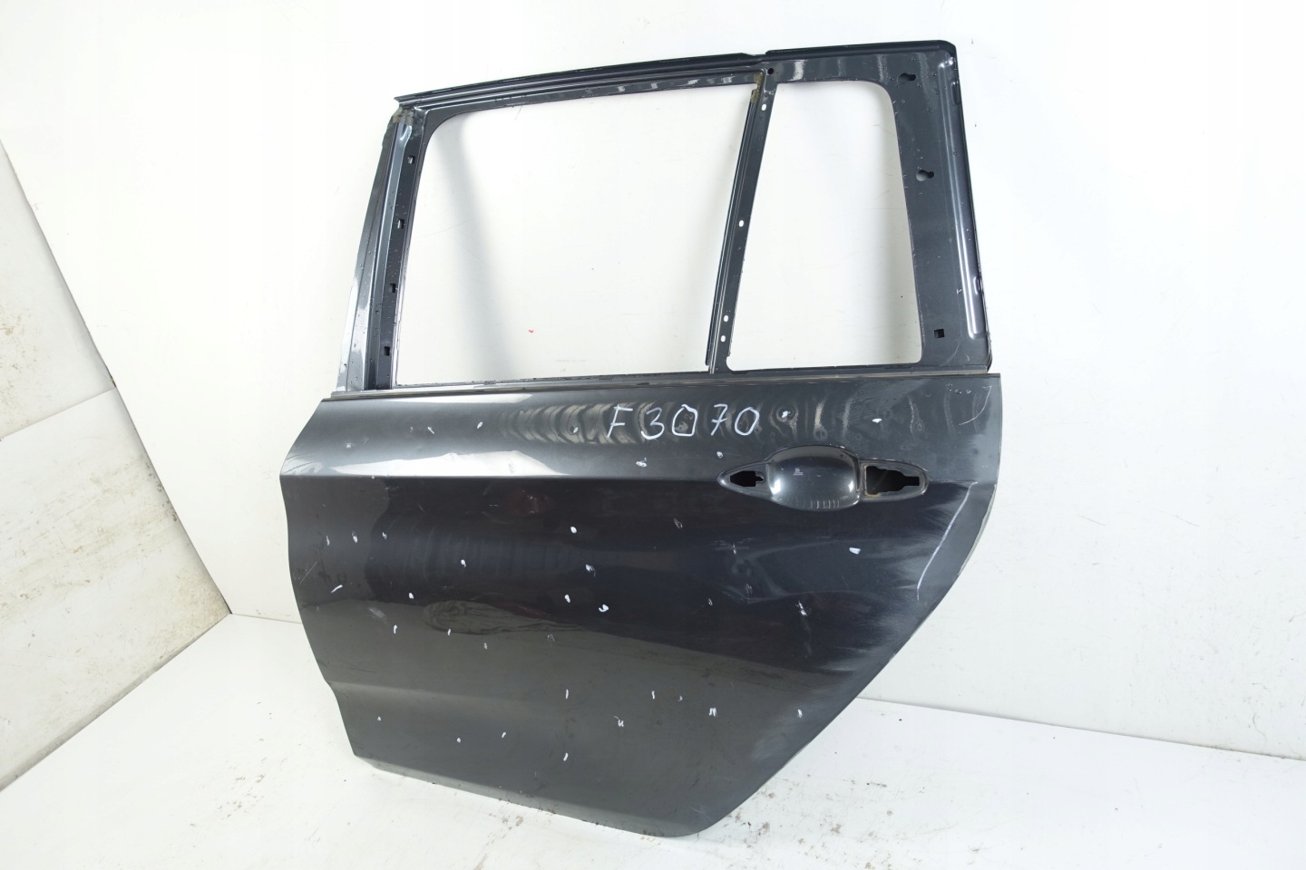 BMW 2 F46 GT 2014- door rear. left rear part