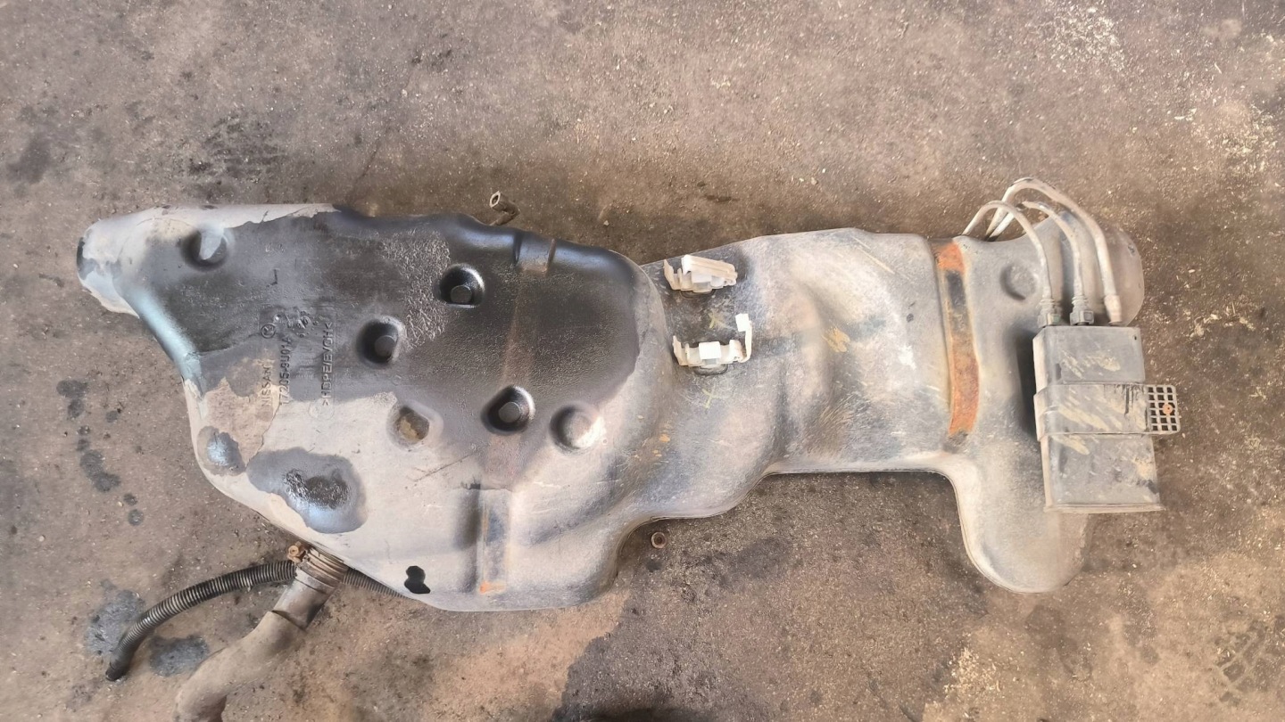 tank 17205-9U01A 1.4 NISSAN NOTE E11