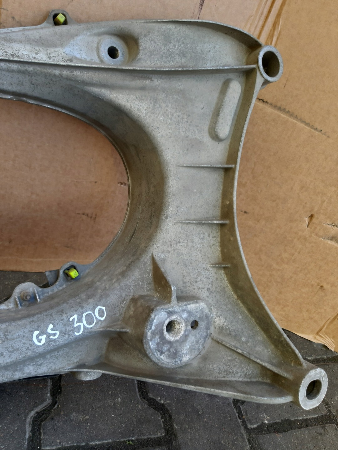 diferencijal diferencijal okvir POMOCNICZA prednji dio LEXUS GS300 3.0 V6