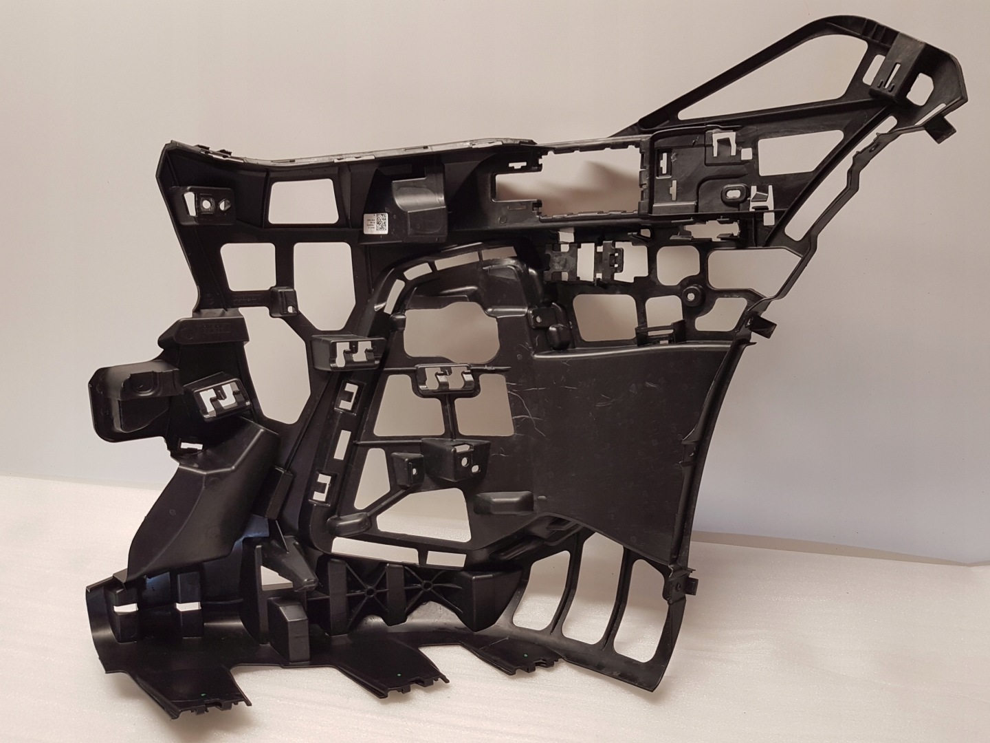 bumper bracket right front BMW 2 U06 m-packet 8080218