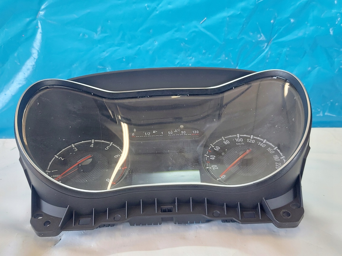 dials clock OPEL CORSA E 2017R 1.4 B 391294667