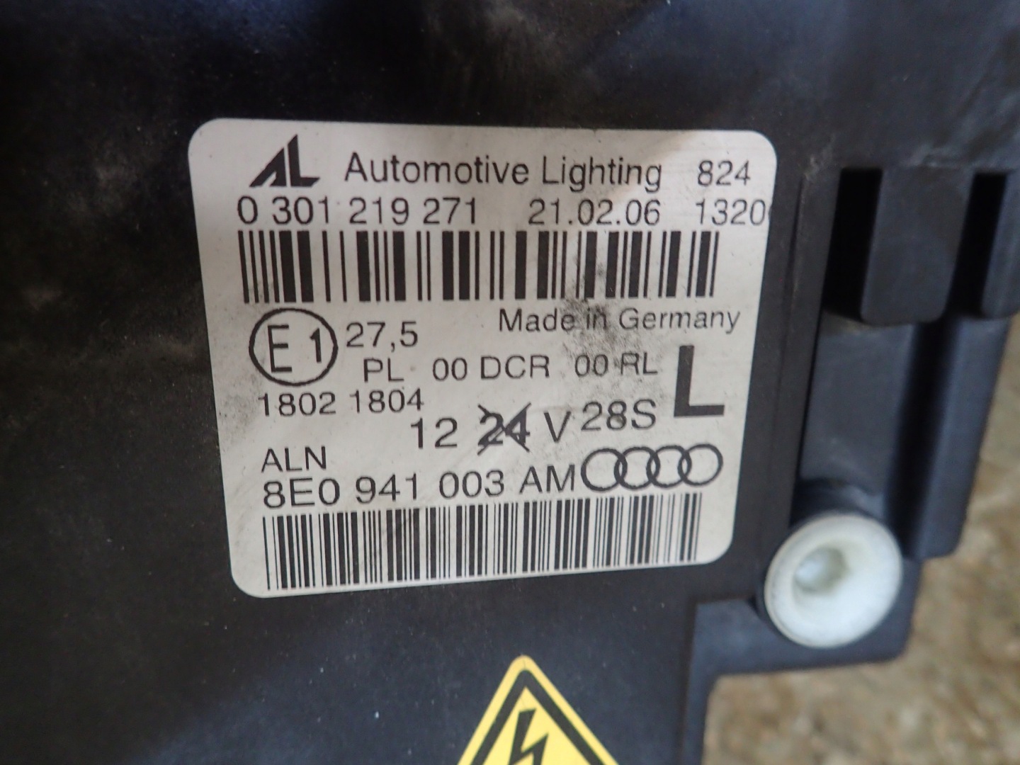 LIGHT FRONT LEFT AUDI A4 B7 05-08 XENON