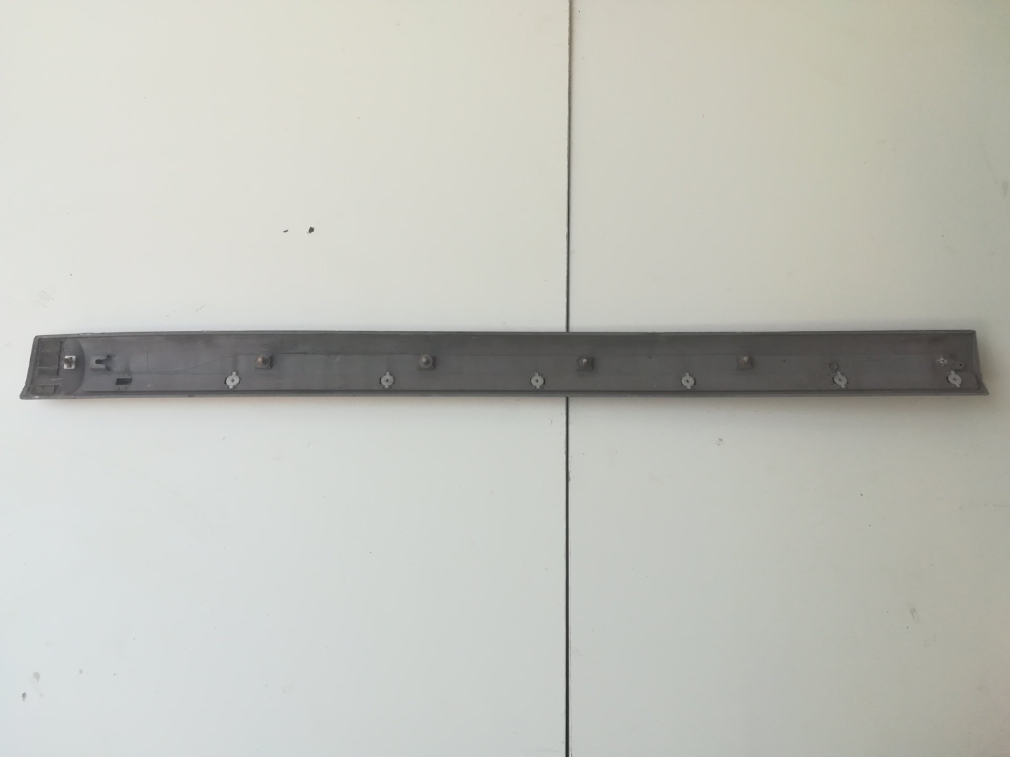KIA CARENS II moulding door left front 2002-06R