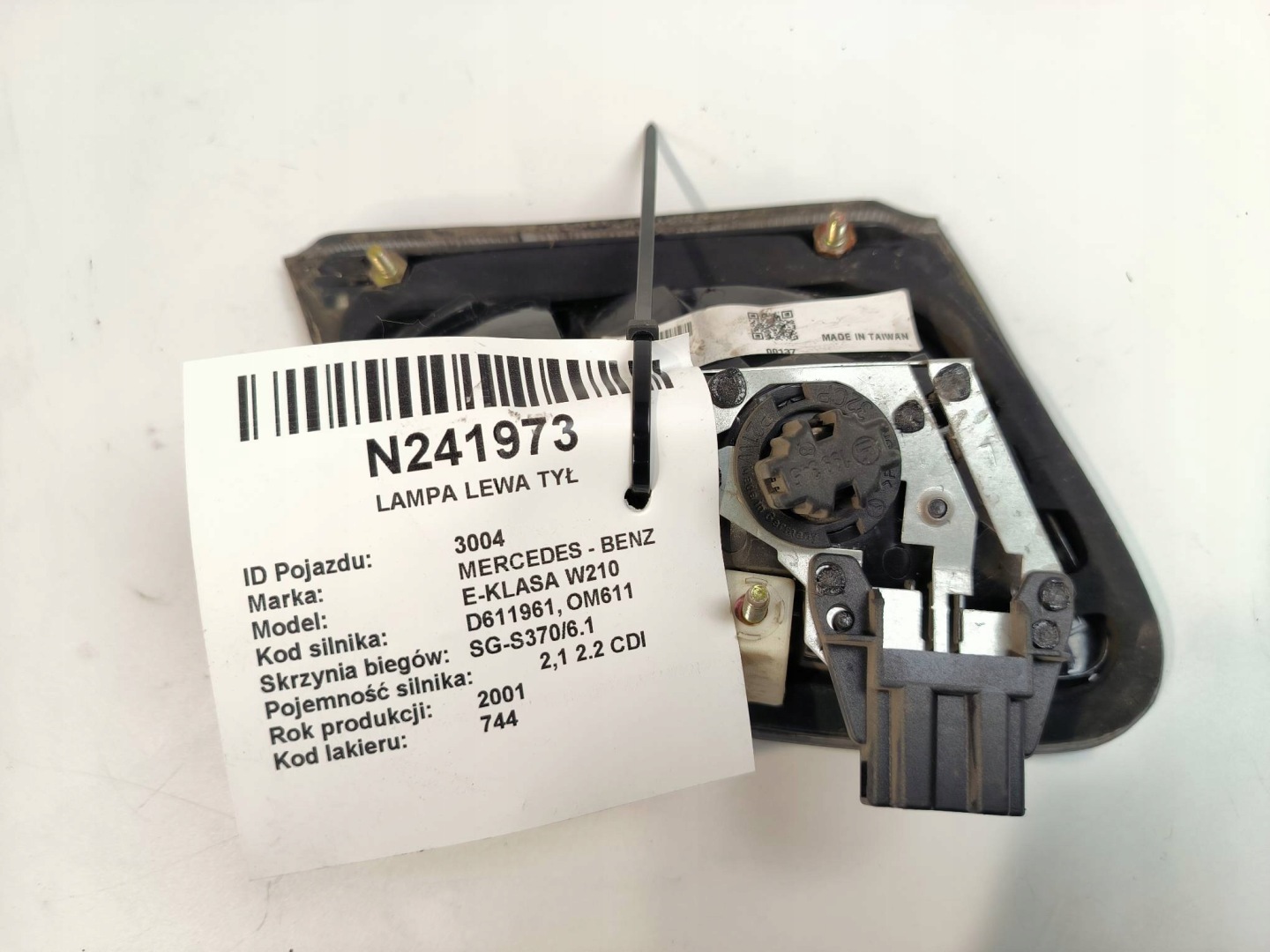light left rear part MERCEDES - BENZ E-class W210