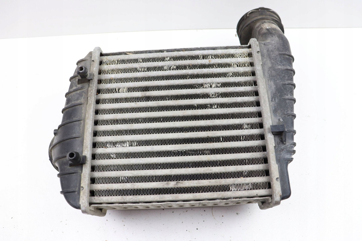 VW PASSAT B5 FL radiator air intercooler left 2.5 TDI 3B0145805J