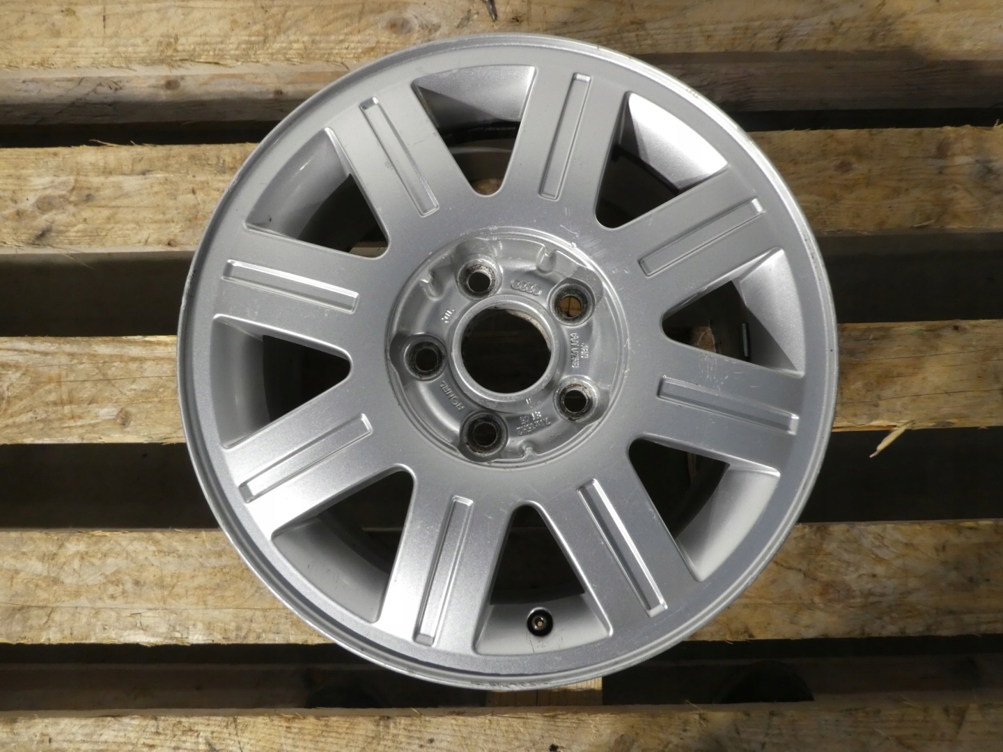 1X DISK HLINÍKOVÝ DISK AUDI 5X100 4B0601025B
