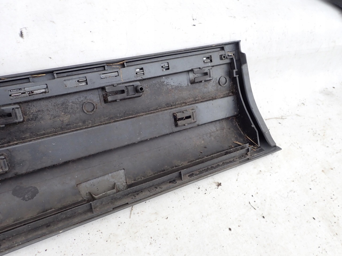 AUDI Q7 4L LIFT moulding door right front front 4L0853960