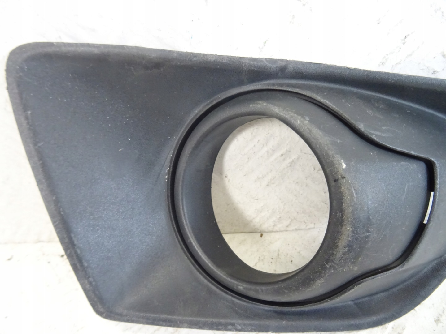 grid of a bumper front front right FORD ECOSPORT MK2 EN15-15A298
