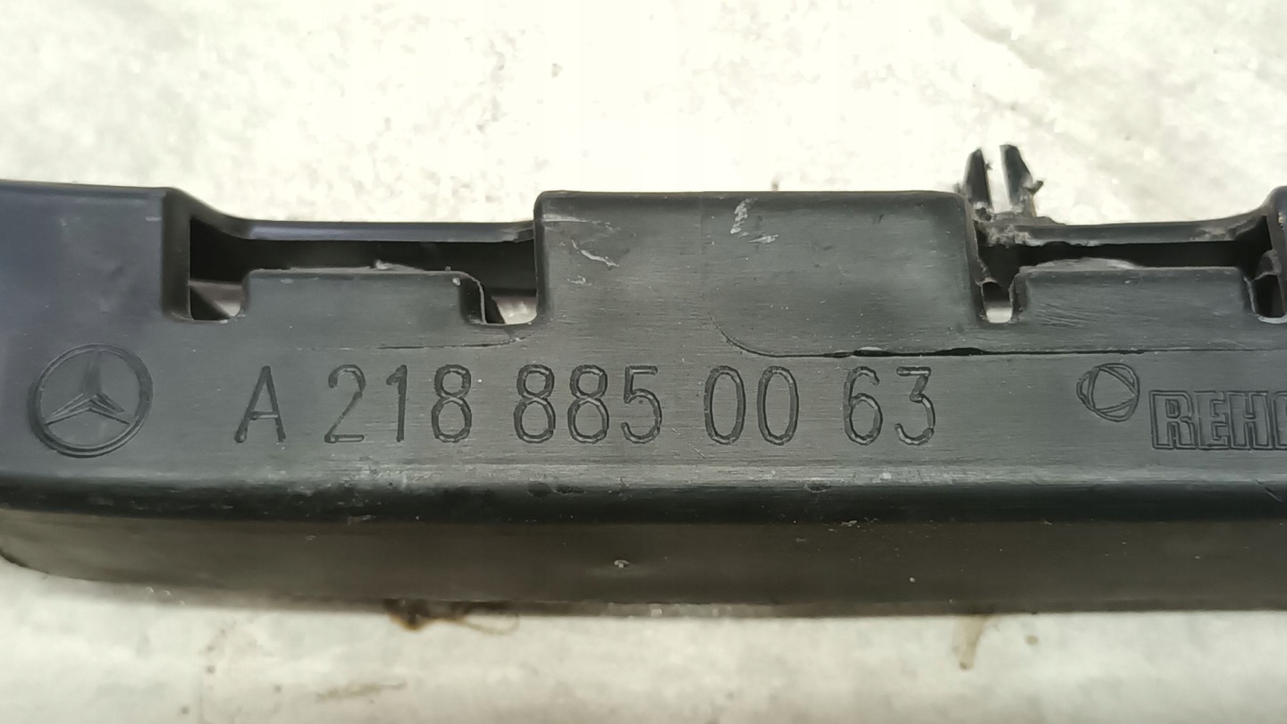 left bumper bracket of the rear MERCEDES CLS W218 2011->